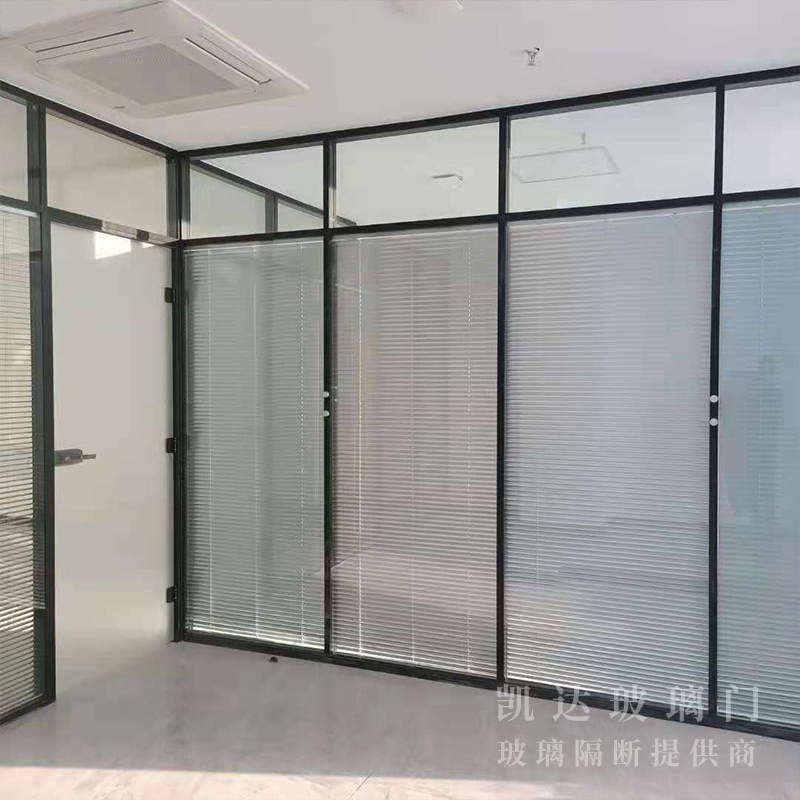 隔斷工程地止，山鋼新天地1012室